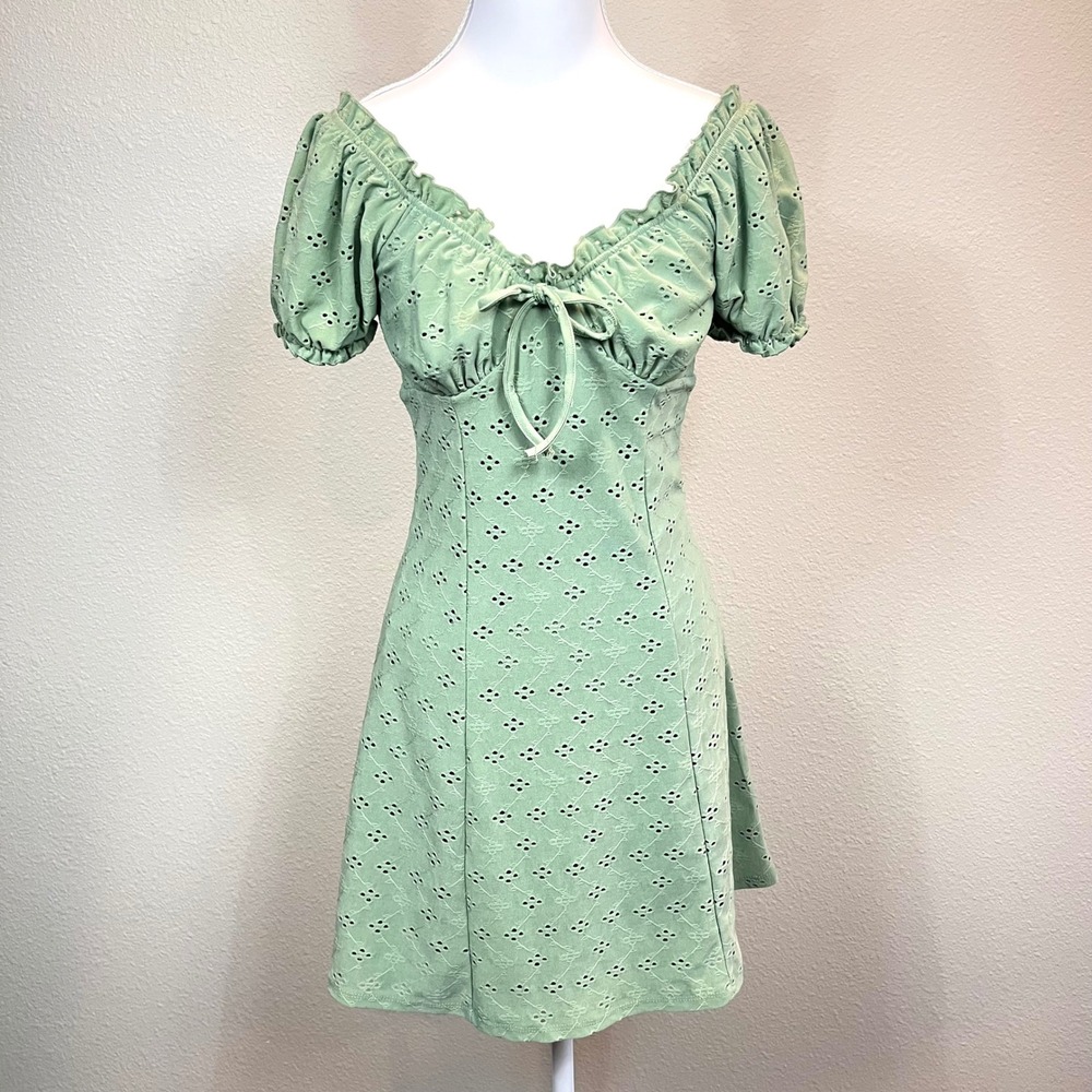 Heart & Heels Babydoll Mini Dress Size Small Green Y2K Coquette Milkmaid Eyelet